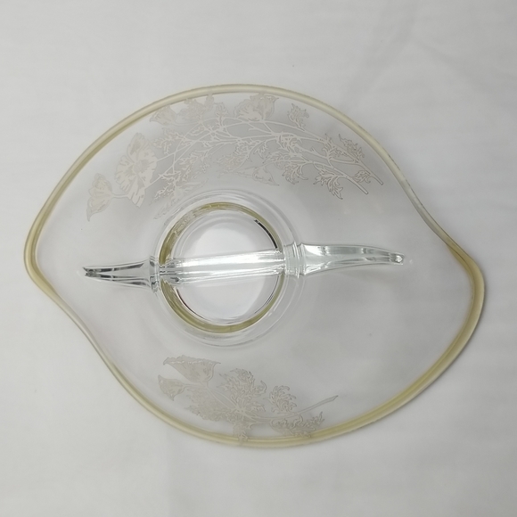 Viking Epic Flanders Silver Flower Divided Dish - Picture 3 of 16